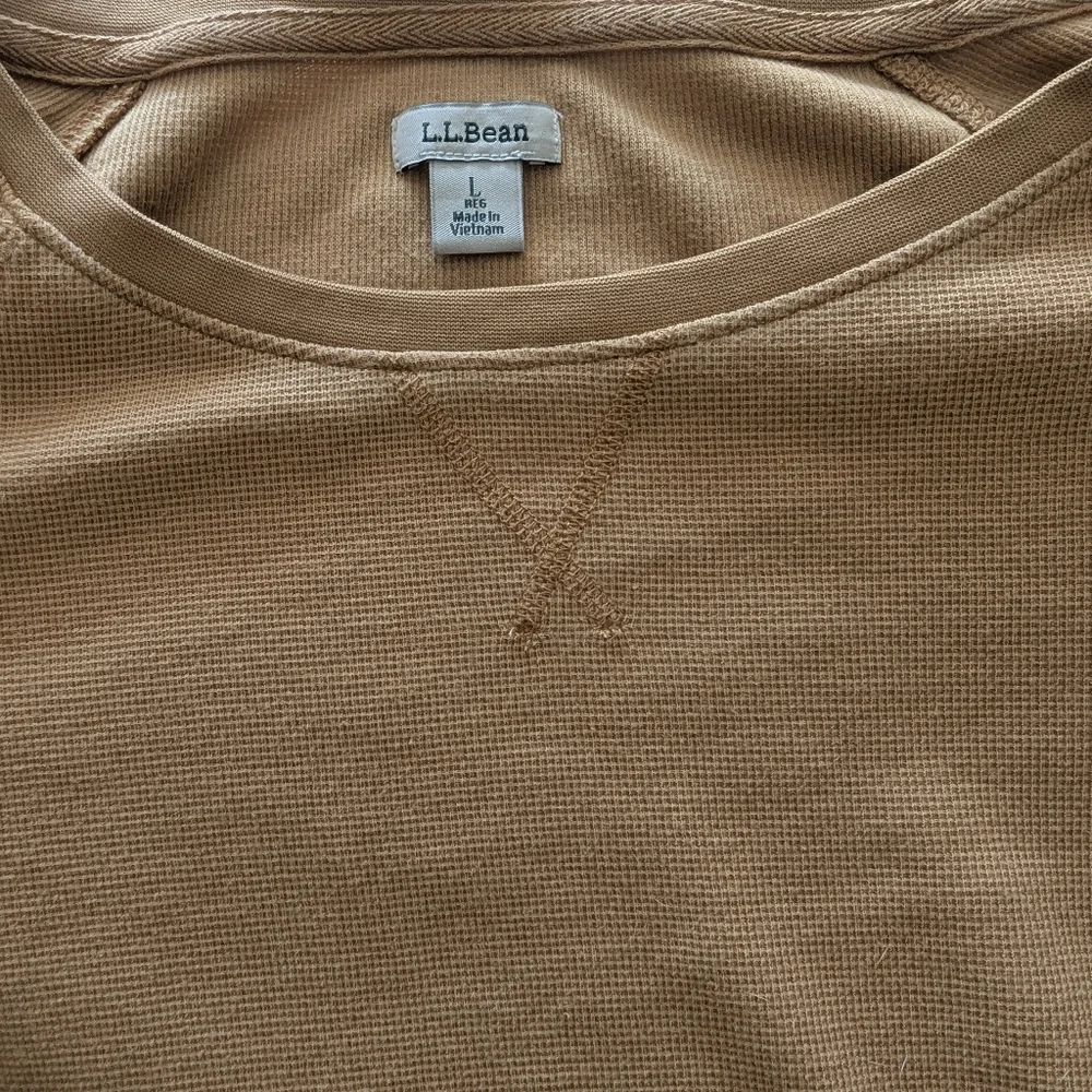 L.L. Bean Pre Shrunk Waffle Knit Thermal in Tan L - Picture 3 of 3
